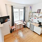 Studio avec Mezzanine Boulevard Voltaire-V